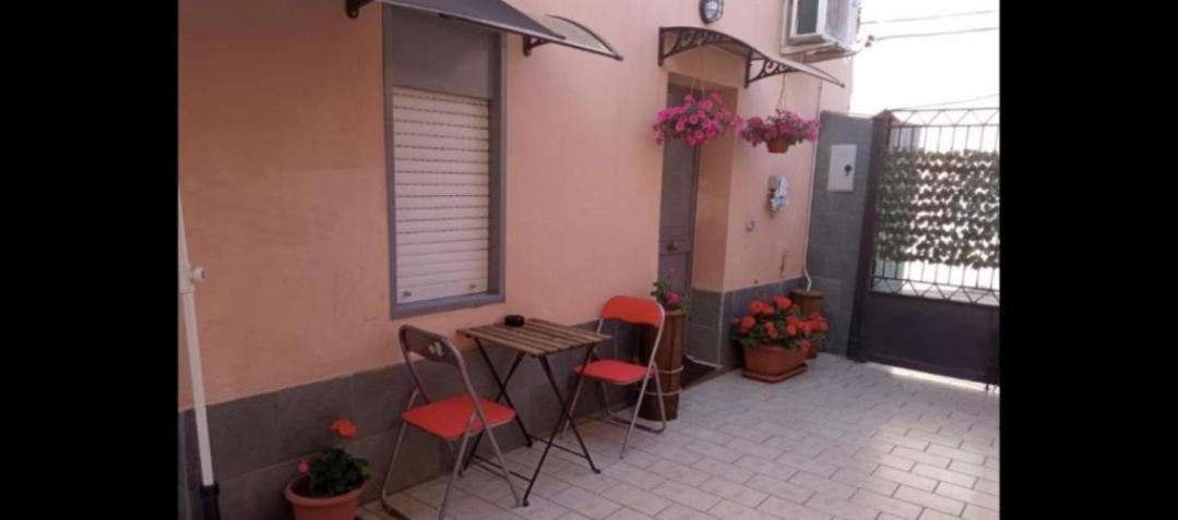 Appartamento The Airport House Catania Esterno foto