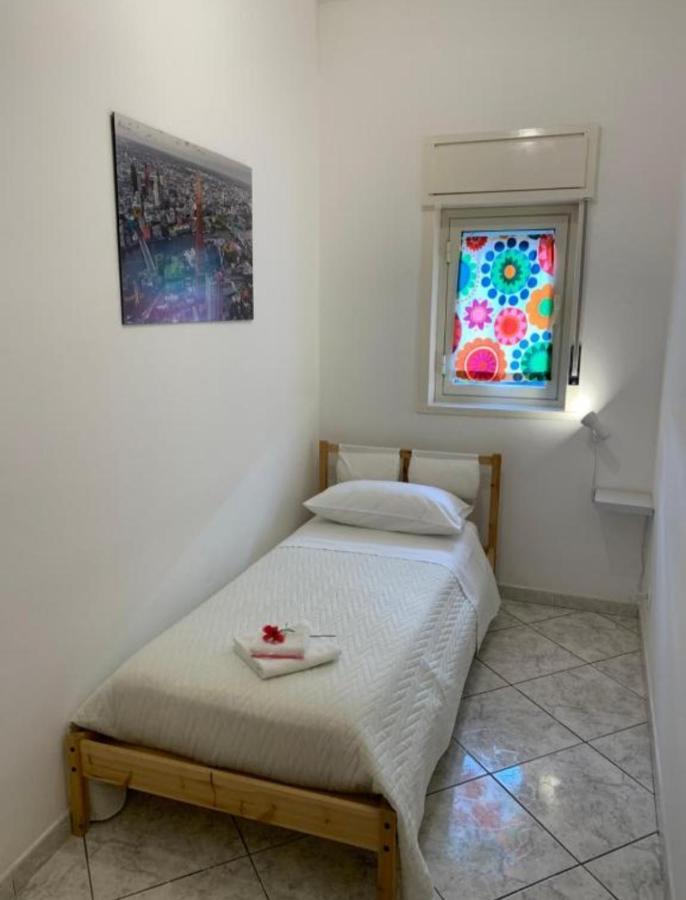 Appartamento The Airport House Catania Esterno foto